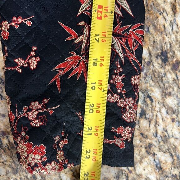 Kaktus Silk Black Floral Embroidery Quilted Button Front Jacket Size XL - Picture 9 of 10